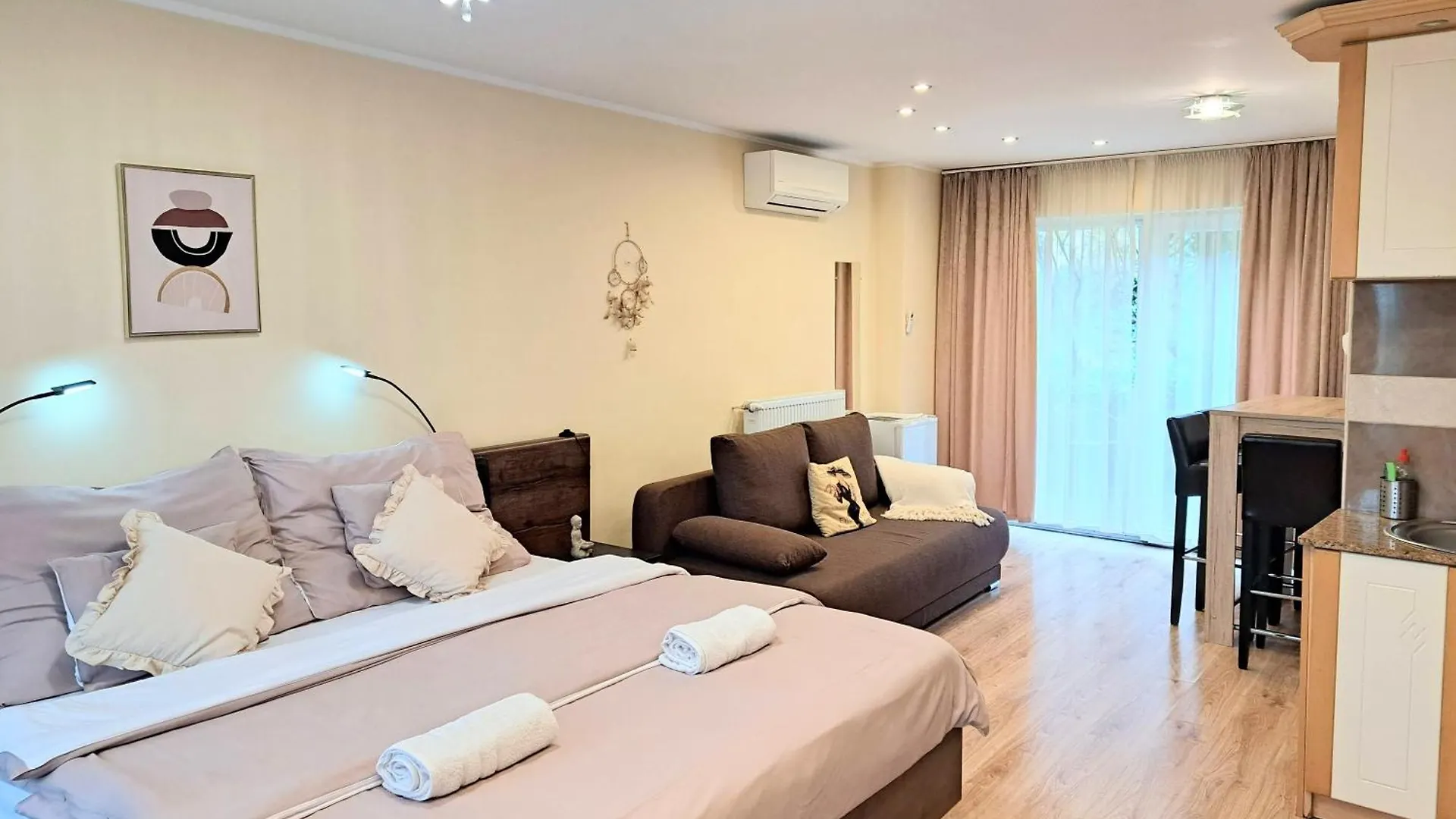 *** Hotel apartamentowy Orient Apartmanhaz Eger Węgry