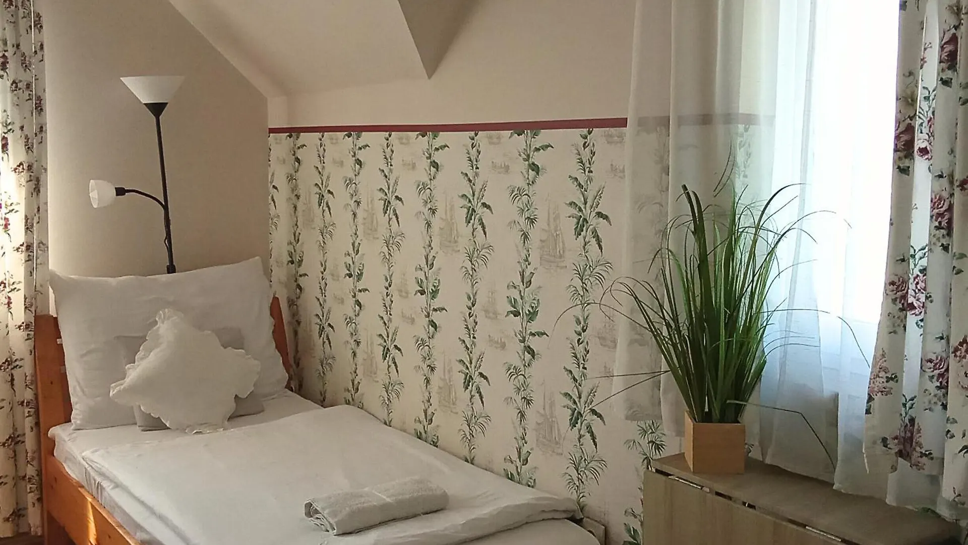 Aparthotel Orient Apartmanhaz Eger