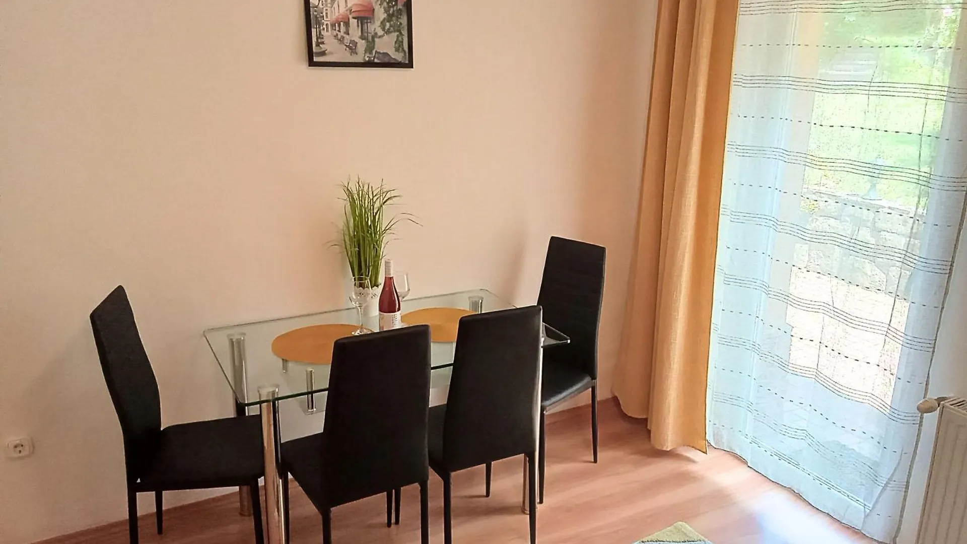 Orient Apartmanhaz Eger 3*,  Ungheria
