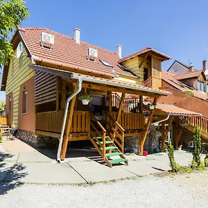 Apartament Almafa Apartmanhaz