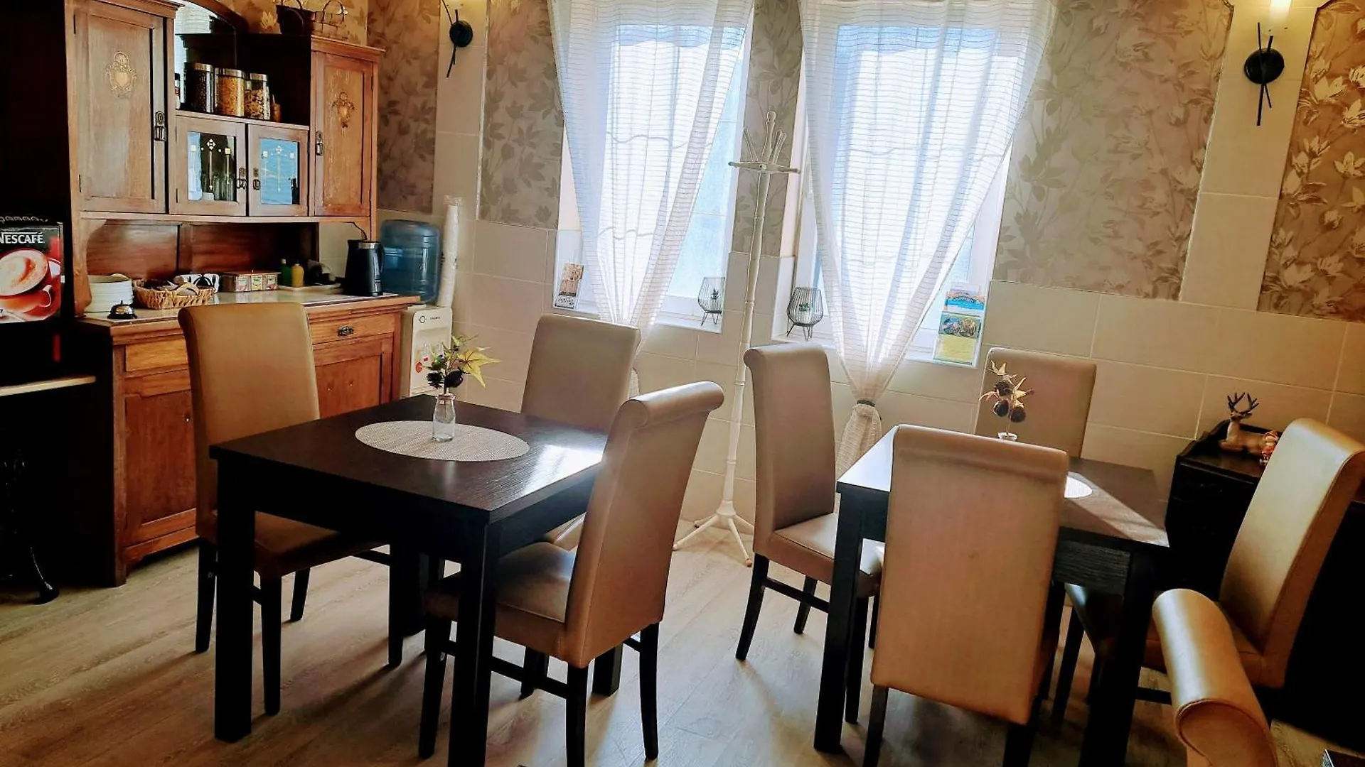 *** Apart-hotel Orient Apartmanhaz Eger Hungria