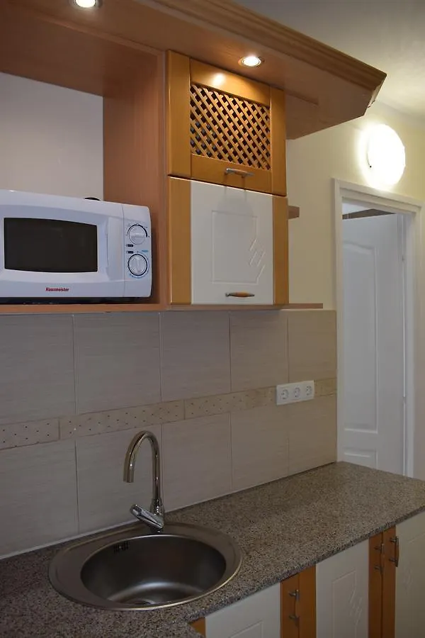 *** Apart-hotel Orient Apartmanhaz Eger Hungria